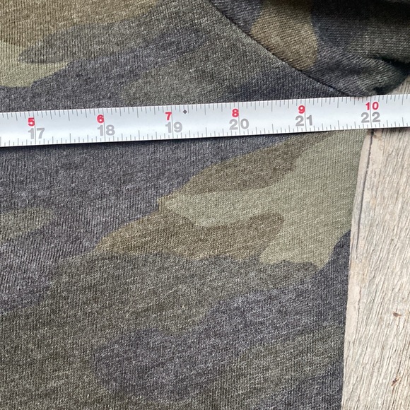 VICTORIA'S SECRET PINK CAMOUFLAGE CAMO ROSE GOLD BLING HOODIE L - Picture 3 of 8